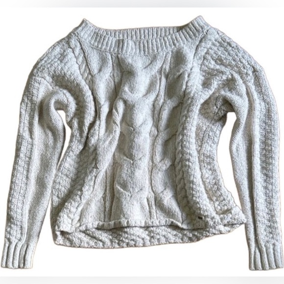 Hollister knit sweater - Picture 1 of 2